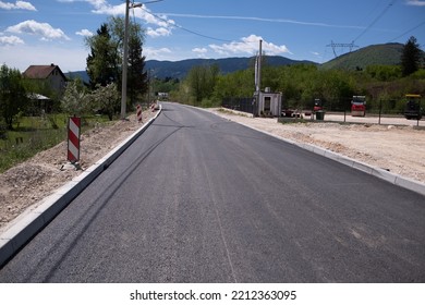 New Road, Surface A New Asphalt Road Way