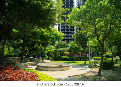 New Taipei City, Taiwan-April 5, 2021: Fumei Park In Xinzhuang District Is A Rezoned Park In Touqian, Covering An Area Of ​​about 2,000 Pings.