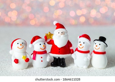 Family Snowman Christmas Background Stock Vector (Royalty Free) 144755641