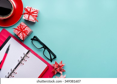 new year note and blank colorful paper notebook at office table, new year resolution concepts - Powered by Shutterstock