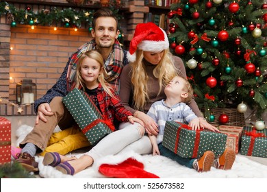 10,728 Christmas Picture Family Images, Stock Photos & Vectors 