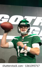 NEW YORK, NEW YORK - APRIL 4, 2019: Sam Darnold Walk The New York Jets Uniform Reveal Green Carpet At Gotham Hall In Manhattan, New York On April 4, 2019.