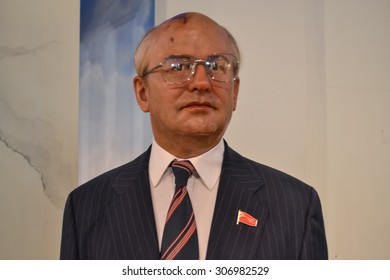 NEW YORK - CIRCA 2011: Mikhail Gorbachev Wax Figure In Madame Tussaud's Museum In New York