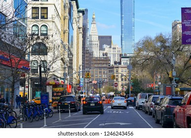 NEW YORK CIRCA DECEMBER 2018. Despite Being A Weekend Afternoon, The Streets Of Manhattan Are As Congested As Weekday Rush Hour With Tourists, Locals And A Myriad Of Vehicles Adding To Gridlock