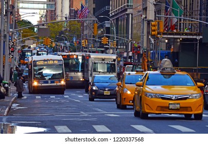 NEW YORK CIRCA NOVEMBER 2018. Despite Being A Weekend Afternoon, The Streets Of Manhattan Are As Congested As Weekday Rush Hour With Tourists, Locals And A Myriad Of Vehicles Adding To Gridlock