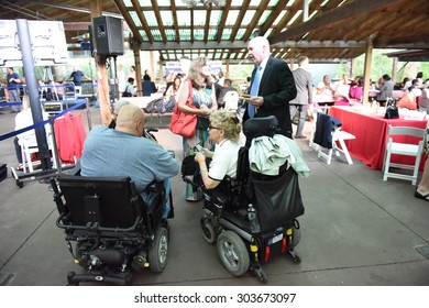 NEW YORK CITY - AUGUST 5 2015: The 2015 Sapolin Awards Were Given Out During A Banquet At The Bronx Zoo On The 25th Anniversary Of The ADA.