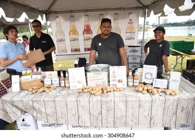 NEW YORK CITY - AUGUST 8 2015: The 25th Annual Hong Kong Dragon Boat Festival Took Place In Flushing Meadows Corona Park, Queens