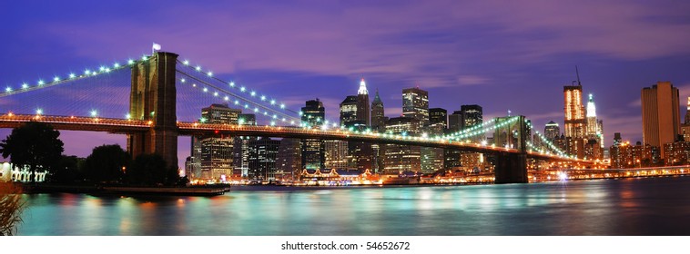 Нью-Йорк Бруклинский мост и ночь на Манхэттене над рекой Гудзон