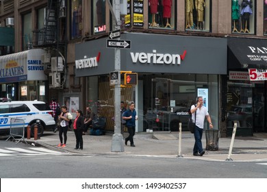 New York City, Circa 2019: Verizon Wireless Communications Company Retail Store Front To Service Cellular Phone Customers Located On Manhattan Street Corner