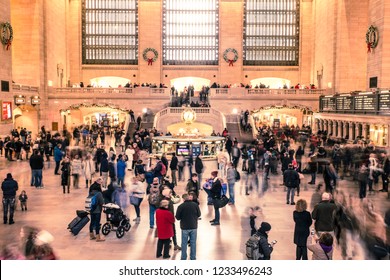 NEW YORK CITY - DECEMBER 17, 2017:  View Of The Inside Of Grand Central Station Terminal In Manhattan At Holiday Time With Crowd Of People