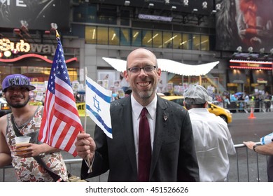 NEW YORK CITY - JULY 2016: Several Hundred Pro-Palestinian Activists Gathered In Times Square To Mark International Day Of Al Quds. Phil Rosenthal, Candidate For 10th Congressional District