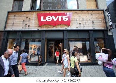 levis jeans manhattan