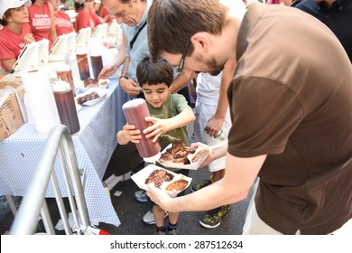 NEW YORK CITY - JUNE 14 2015: Big Apple Barbecue Hosted Its Annual Barbecue Block Party In Madison Square Park Drawing Thousands Of Visitors