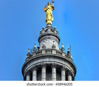 New York City - June 29, 2016: Civic Fame Statue On The Municipal Building In Manhattan, New York City.