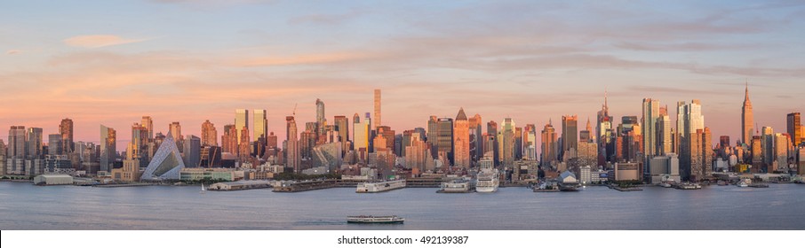 New York City Manhattan Midtown Skyline At Dusk USA