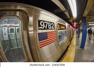 NEW YORK CITY - MAR 1: Interior Of NYC Subway Station, March 1, 2011 In New York City. Subway System Has 468 Stations In Operation.