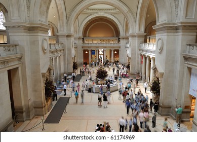 NEW YORK CITY - MAY 26: Housing Over 2 Million Works Of Art, The Metropolitan Museum Of Art Is One Of The Biggest Museums In The World May 26, 2010 In New York, NY.