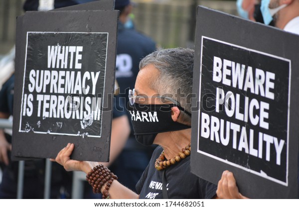 New York City, May 29, 2020: Rally against\
police brutality following the killing of George Floyd by\
Minneapolis Police in Lower\
Manhattan.