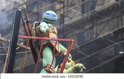 NEW YORK CITY - NOVEMBER 27 2014: the 88th annual Macy's Thanksgiving Day parade stretched from Manhattan's Upper West Side to Herald Square, viewed by 350,000 spectators. Teenage Mutant Ninja Turtles