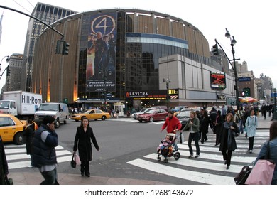 NEW YORK CITY, NY October 21,2005: Madison Square Garden Is An Indoor Arena That Sits Above Penn Station. It Is Home To The NY Knicks (NBA), NY Rangers (NHL) And NY Liberty (WNBA)