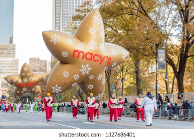 New York City, NY, USA - November 22, 2018:  Two Star Balloons Are Flown Near Columbus Circle At The 92th Annual Macy's Thanksgiving Day Parade.