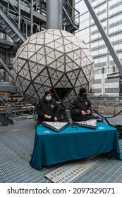 New York City, NY USA December 27, 2021. The Installation Of 192 Waterford Crystal Triangles On The Times Square New Years Ball On The Roof Of One Times Square Building. 