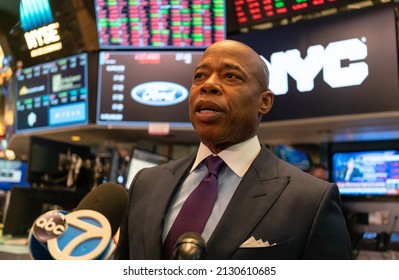 New York City, NY USA February 28, 2022. Mayor Adams Rings The Opening Bell At The New York Stock Exchange On The Last Day Of Black History Month. 