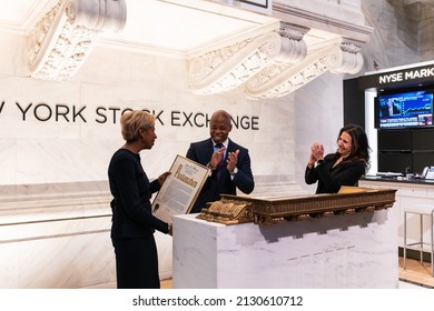 New York City, NY USA February 28, 2022. Mayor Adams Rings The Opening Bell At The New York Stock Exchange On The Last Day Of Black History Month. 