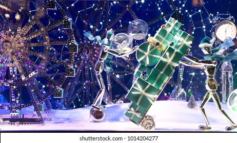 New York City, NY/USA - December 22, 2017: Holiday Window Display At Tiffany In NYC.