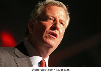 NEW YORK CITY - OCTOBER 5 2017: The Brooklyn Bridge Park Conservancy Heads Its 5th Annual Black Tie Ball. NYC Mayor Bill De Blasio