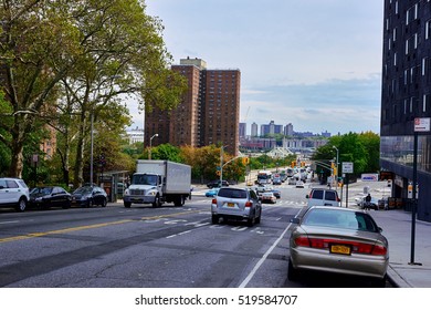 NEW YORK CITY - SEPTEMBER 27, 2016: West 155th Street In Sugar Hill With  Macombs Dam Bridge  Over Harlem River In The Background