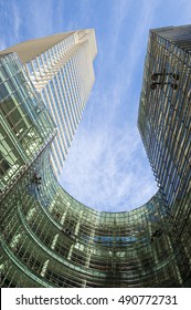 NEW YORK CITY - SEPTEMBER 3, 2016: The Iconic Circular Shape Of The Residences At The Bloomberg Tower, One Beacon Court, Cites Design Inspiration From Grand Central Terminal.