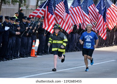 262 Firefighters at ground zero Stock Photos, Images & Photography ...