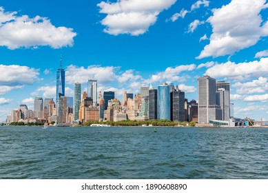 New York City Skyline Manhattan - Powered by Shutterstock