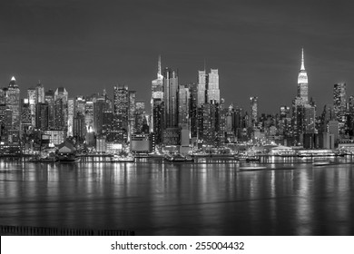 New York Skyline Night Black White Images Stock Photos