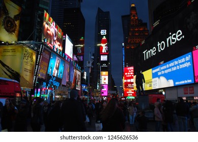 New York City TIME SQUARE, Downtown Manhattan - March 2018