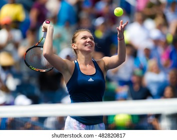 NEW YORK CITY, UNITED STATES - SEPTEMBER 5 : Simona Halep In Action At The 2016 US Open Grand Slam Tennis Tournament