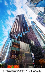 New York City, USA - October 07, 2016: Trump Tower At 5th Ave In Manhattan. It Houses The Primary Penthouse Condominium Residence Of Donald Trump And It Is 58-story And 202 M High