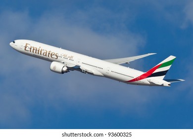 Emirates 777 Hd Stock Images Shutterstock