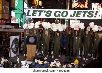 NEW YORK - JANUARY 21: Jets Flight Crew Perform At The New York Jets AFC Championship Game Pep Rally In Times Square On January 21, 2010 In New York City.