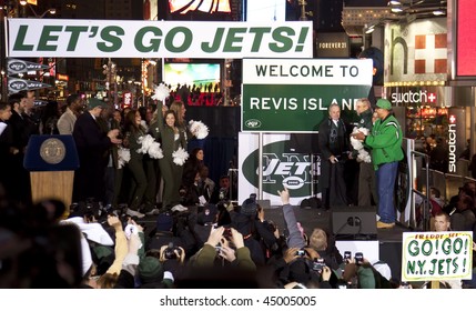 NEW YORK - JANUARY 21: Mayor Bloomberg Unveils Sign Revis Island At The New York Jets AFC Championship Game Pep Rally In Times Square On January 21, 2010 In New York City.