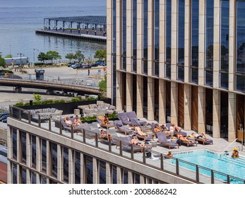 New York, JUL 4, 2021 - Sunny View Of The Equinox Hotel New York With Swimming Pool