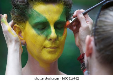 NEW YORK - July 18, 2015. New York City Celebrates Its Annual Body Painting Day In Dag Hammarskjöld Plaza, Across The Street From United Natons Headquarters.