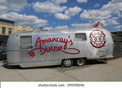 NEW YORK - JULY 23, 2015: Old trailer at Amancay's Diner at Willamsburg in  Brooklyn, NY