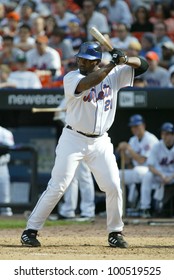 NEW YORK - MAY 20: Carlos Delgado #21 Of The New York Mets Prepares To Hit Against The New York Yankees On May 20, 2006 At Shea Stadium In Flushing, New York.