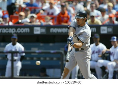 NEW YORK - MAY 20: Johnny Damon #18 Of The New York Yankees Plays Against The New York Mets On May 20, 2006 At Shea Stadium In Flushing, New York.