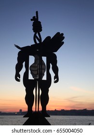 NEW YORK, NEW YORK - MAY 2017:  Stand Loud, Stand Tall Sculpture By Artist Aaron Bell In Riverside Park In Manhattan