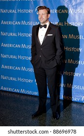 NEW YORK - NOV 10: Saturday Night Live Cast Member Jason Sudeikis Attends The American Museum Of Natural History's  2011 Gala On November 10, 2011 In New York City, NY.