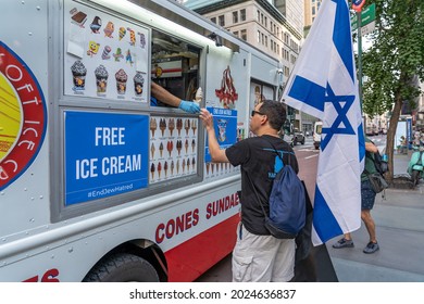 NEW YORK, NY – AUGUST 12, 2021: Protesters Staged A Rally To Boycott Ben And Jerry's After Ben And Jerry's Join The BDS Anti-Semitic Movement Targeting Israel.