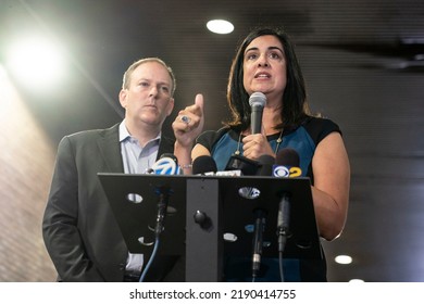 New York, NY - August 15, 2022: U. S. Representatives Lee Zeldin And Nicole Malliotakis Hold Press Conference At Port Authority Bus Terminal